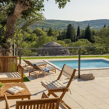 Ferienhaus Mit Privatpool Fur 6 Personen Ca 100 Qm In Dubrava Kod Sibenik, Dalmatien Norddalmatien